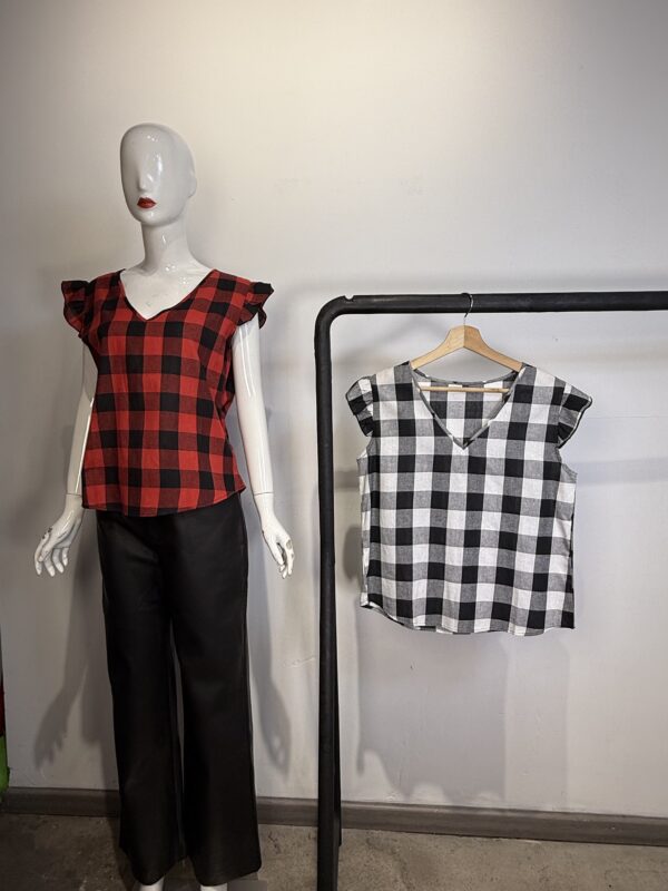 Blusa Cuadros Vichy con Escote V y Mangas con Volantes