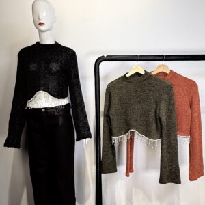 Suéter Crop Top Tejido con Flecos de Pedrería