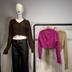 Cárdigan Crop Top Tejido con Botones