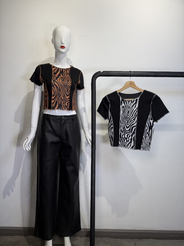 Crop Top Asimétrico con Paneles Animal Print (Cebra/Leopardo)